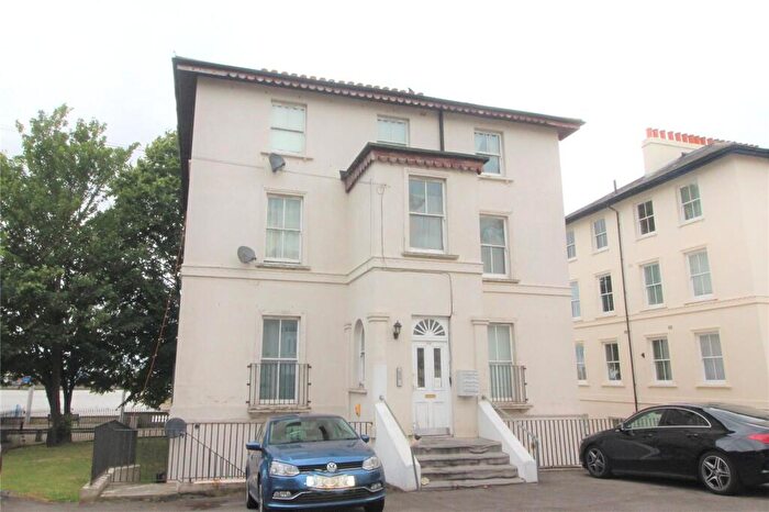 2 Bedroom Apartment To Rent In Lansdowne Square, Northfleet, Gravesend, Kent, DA11