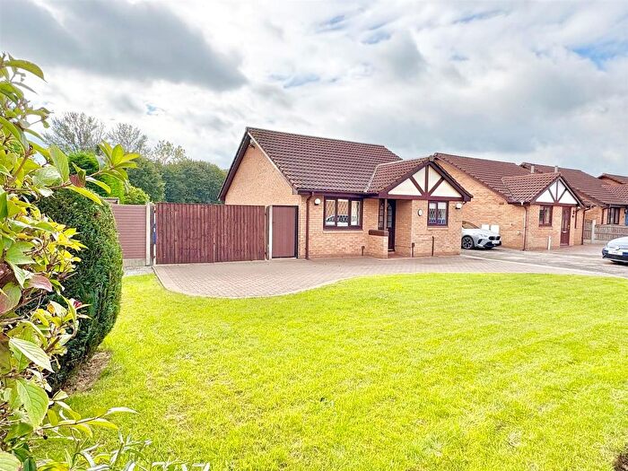 1 Bedroom Detached Bungalow For Sale In Derwent Close, Leigh, WN7