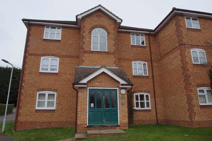 1 Bedroom Flat To Rent In Worcester Gardens, Slough, SL1
