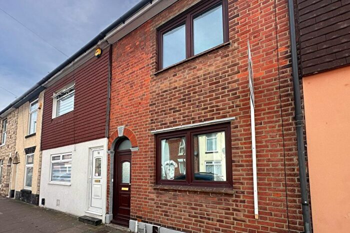 3 Bedroom Terraced House To Rent In North End, Portsmouth Unfurnished, PO2