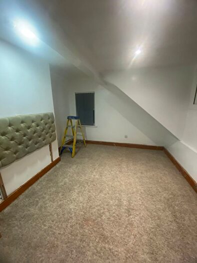 1 Bedroom Flat To Rent In Stratford Terrace, Leeds, LS11