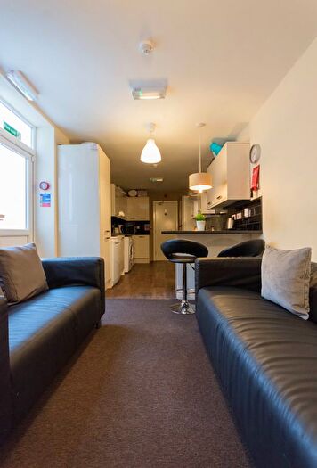 8 Bedroom Terraced House To Rent In Borough Road, Middlesbrough, TS1