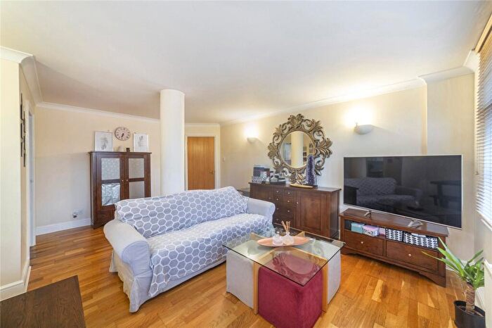 2 Bedroom Flat For Sale In Wheel House, Burrells Wharf Square, E14