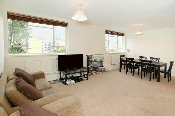 3 Bedroom Flat To Rent In Holford House, Great Percy Street, London, WC1X