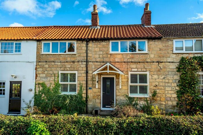 2 Bedroom Cottage To Rent In Lilac Avenue, Appleton Roebuck, York, YO23