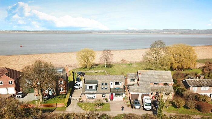 4 Bedroom Detached House For Sale In Station Road, Whitton, Scunthorpe, DN15