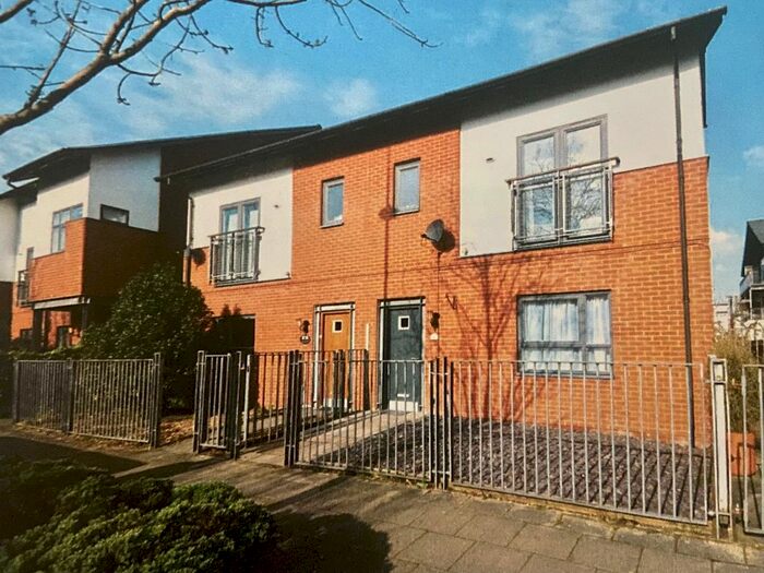 3 Bedroom Semi-Detached House To Rent In The Boulevard, West Didsbury, Manchester, M20