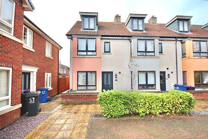 3 Bedroom End Terrace House For Sale In Canal Court, Saxilby, Lincoln, LN1