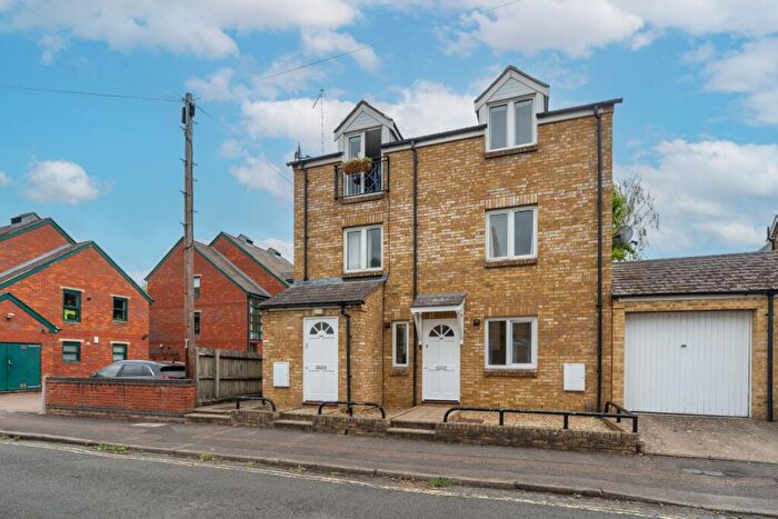 2 Bedroom Apartment To Rent In Brook Street, Oxford, OX1