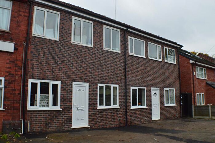 2 Bedroom Flat To Rent In Moss Road, Stretford, Manchester, M32
