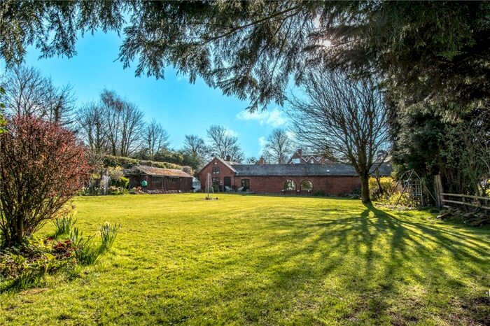 5 Bedroom Bungalow For Sale In Alcester Road, Tardebigge, Bromsgrove, Worcestershire, B60