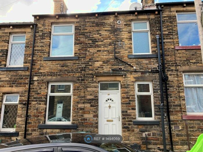 2 Bedroom Terraced House To Rent In Arnold Street, Liversedge, WF15