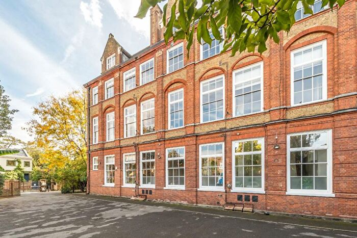 1 Bedroom Flat To Rent In Priory Grove, Clapham, SW8