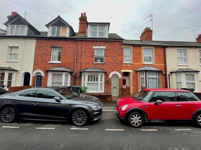 3 Bedroom Terraced House To Rent In Berkeley Road, Newbury RG14