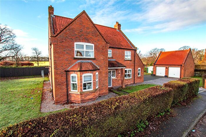 4 Bedroom Detached House To Rent In The Drive, Waltham, Grimsby, DN37