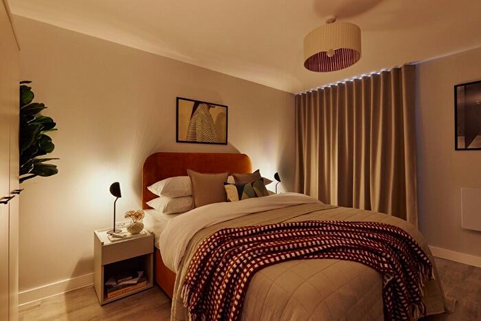 2 Bedroom Apartment To Rent In Flat, Gramercy Tower, Curran Road, CF10