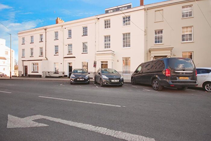 2 Bedroom Flat For Sale In Portland Place West, Leamington Spa, Warwickshire, CV32