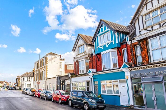 1 Bedroom Flat For Sale In Boundary Road, Hove, BN3