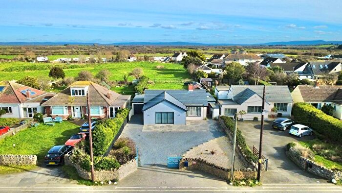 3 Bedroom Detached Bungalow For Sale In Beach Road, Kewstoke, Weston-Super-Mare, BS22