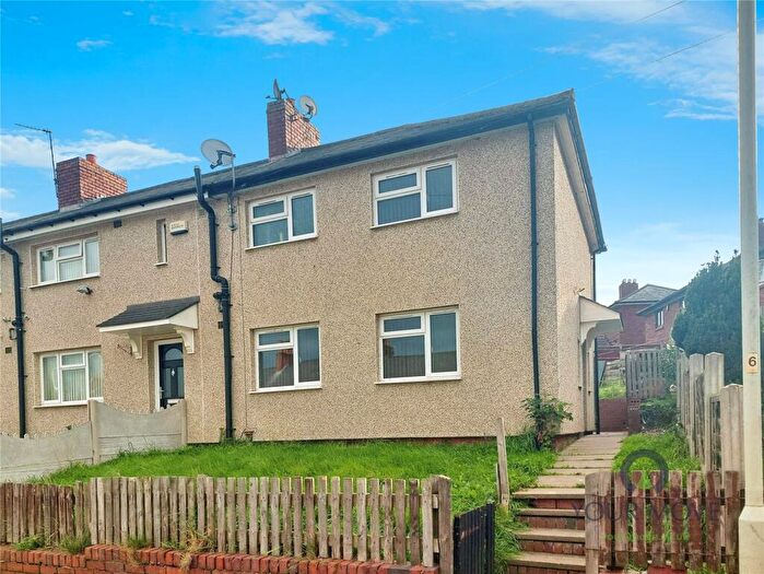 3 Bedroom Semi Detached House For Sale In Lupin Road, Dudley, West Midlands, DY2