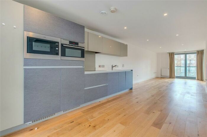 2 Bedroom Flat To Rent In Prebend Street, Islington, N1