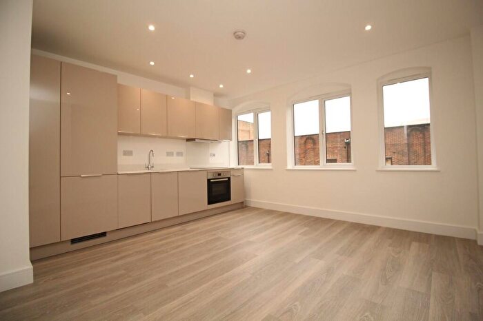 Studio To Rent In Holmes Park, Horsham, RH12