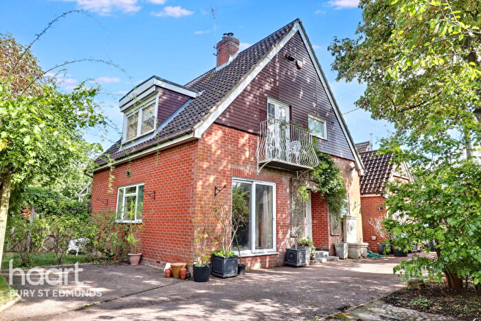 3 Bedroom Chalet For Sale In Chedburgh Road, Chevington, Bury St Edmunds, IP29