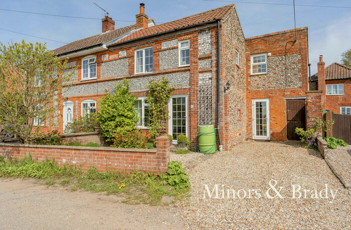 3 Bedroom Cottage For Sale In The Street, Hindolveston, NR20