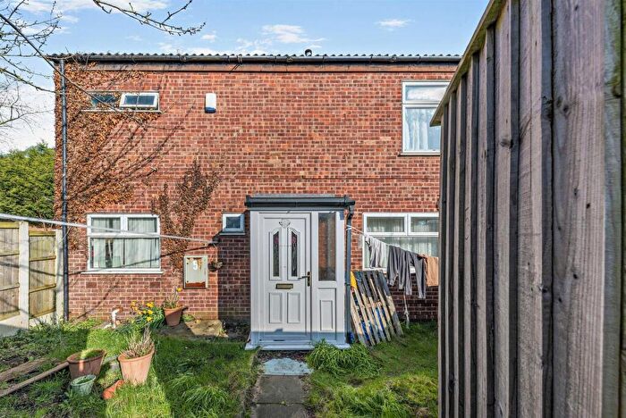 3 Bedroom End Of Terrace House For Sale In Capenwray Gardens, Nottingham, NG5