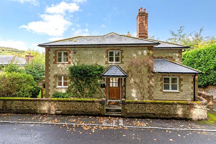 4 Bedroom Property For Sale In North Lane, Buriton, Petersfield, GU31