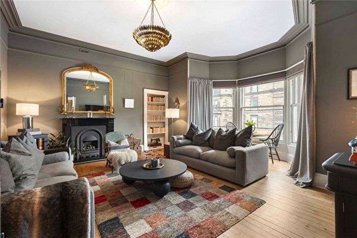 2 Bedroom Flat For Sale In / Palmerston Place, West End, Edinburgh, EH12