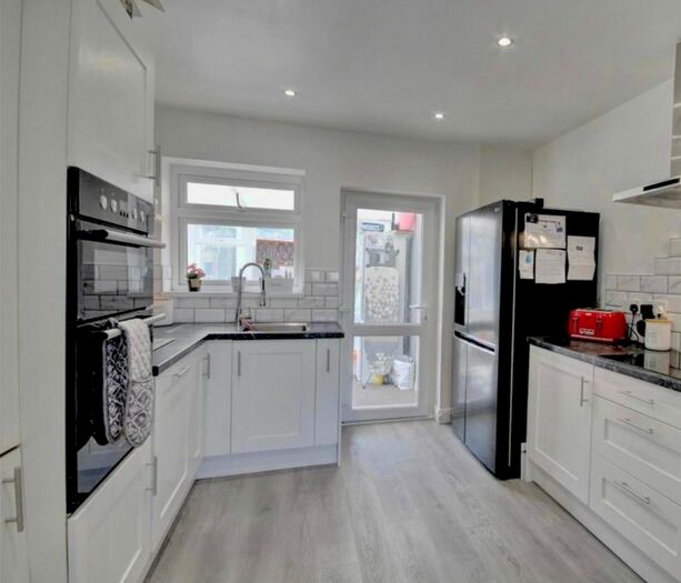 3 Bedroom Semi-Detached House To Rent In Windermere Avenue, Binley, Coventry, CV3