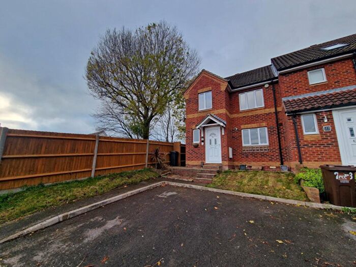 3 Bedroom End Of Terrace House To Rent In Helm Close, Gosport, Hampshire, PO13