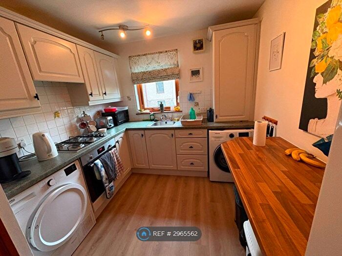 2 Bedroom Flat To Rent In Whittet Court, Dundee, DD2