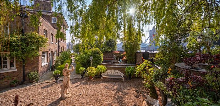 4 Bedroom Detached House For Sale In St Katharine By The Tower, London, E1W