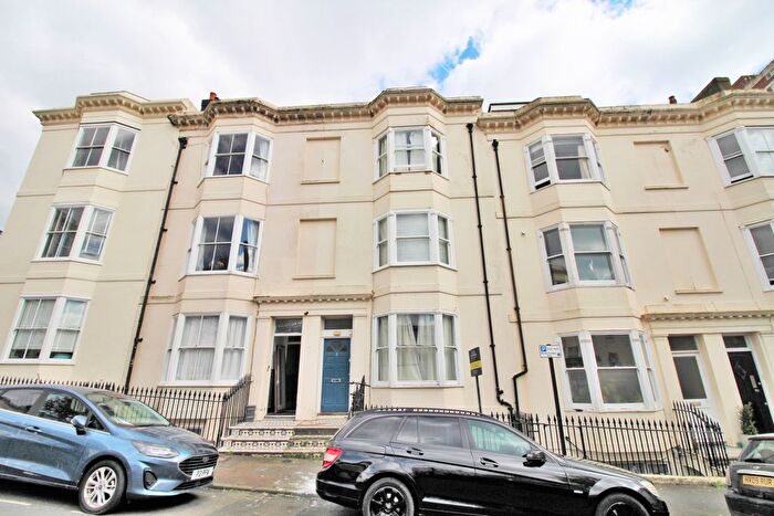 1 Bedroom Flat For Sale In Clarence Square, Brighton, BN1