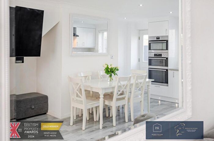 3 Bedroom End Of Terrace House For Sale In Chapman Way, Eynesbury, St. Neots, PE19
