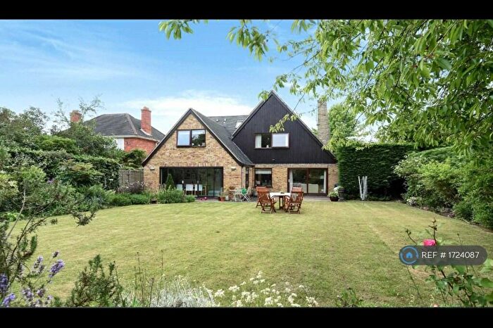 4 Bedroom Detached House To Rent In Longley Road, Farnham, GU9