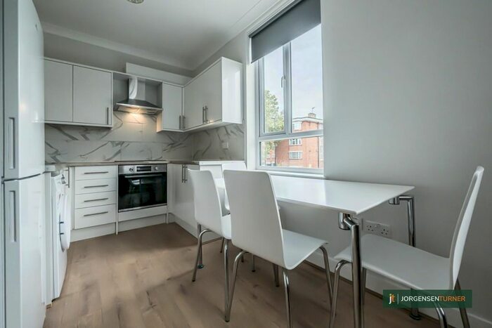 1 Bedroom Flat To Rent In The Vale, Acton, London, W3