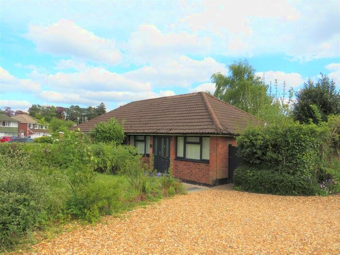3 Bedroom Bungalow To Rent In North Drive, Sutton Coldfield, B75