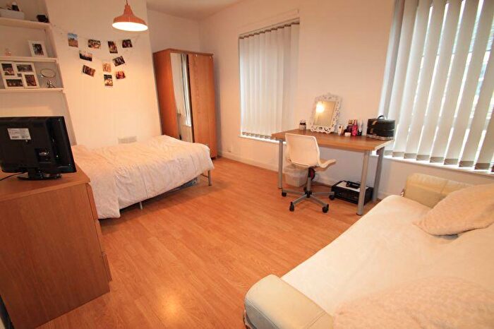 4 Bedroom Terraced House To Rent In Minny Street, Cardiff, CF24