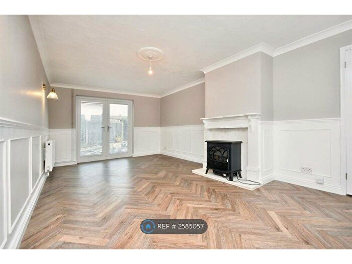 3 Bedroom Semi-Detached House To Rent In Wareham Green, Corby, NN18