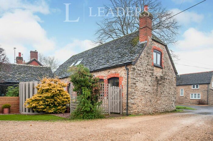2 Bedroom Property To Rent In High Street, Stanford In The Vale, Faringdon, SN7