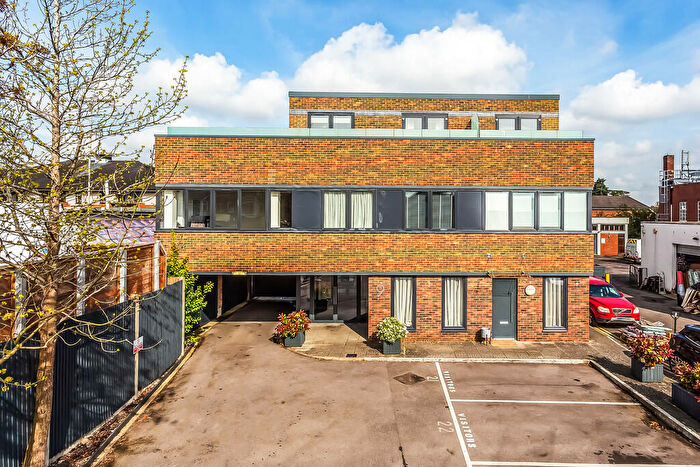 1 Bedroom Flat To Rent In The Street, Ashtead, KT21