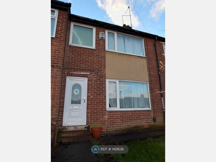 3 Bedroom Terraced House To Rent In Abbott View, Leeds, LS12