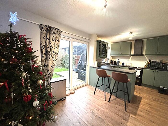 3 Bedroom House To Rent In Rosebay Avenue, Kings Norton, B38