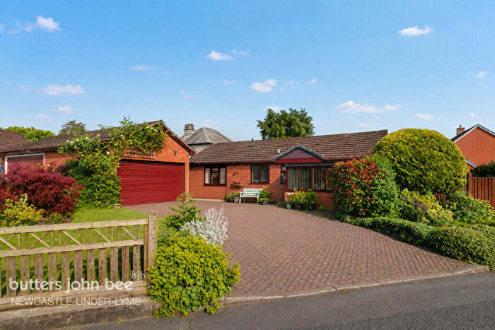 2 Bedroom Detached Bungalow For Sale In Grove Crescent, Crewe, CW3