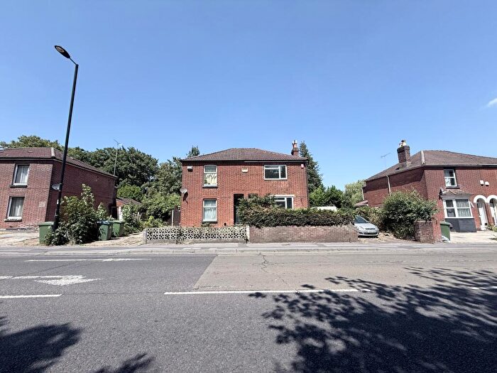 5 Bedroom House To Rent In Burgess Road, SO17