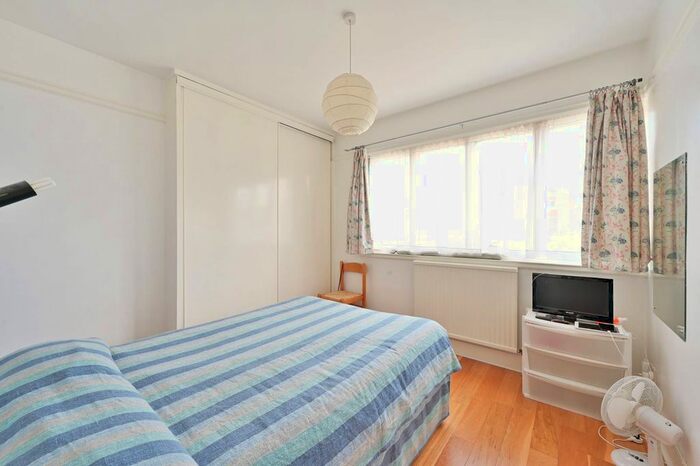 1 Bedroom Flat To Rent In Wimbledon Village, Wimbledon Village, London, SW19