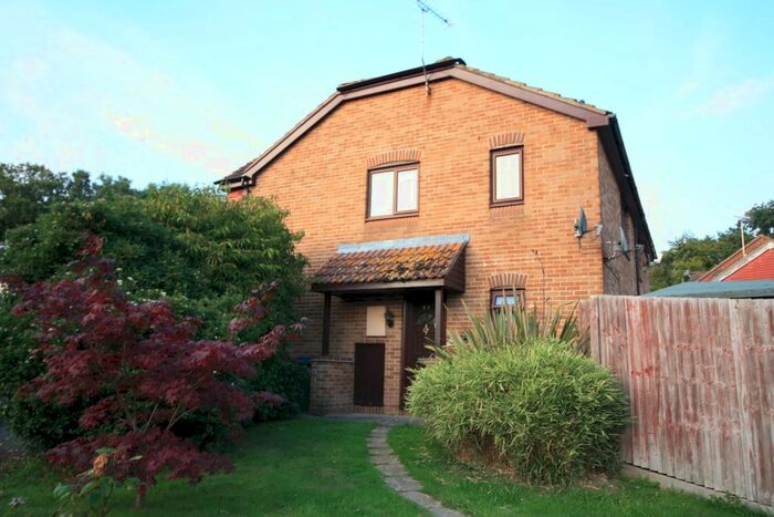 1 Bedroom Maisonette To Rent In Camelot Close, Southwater, Horsham, RH13